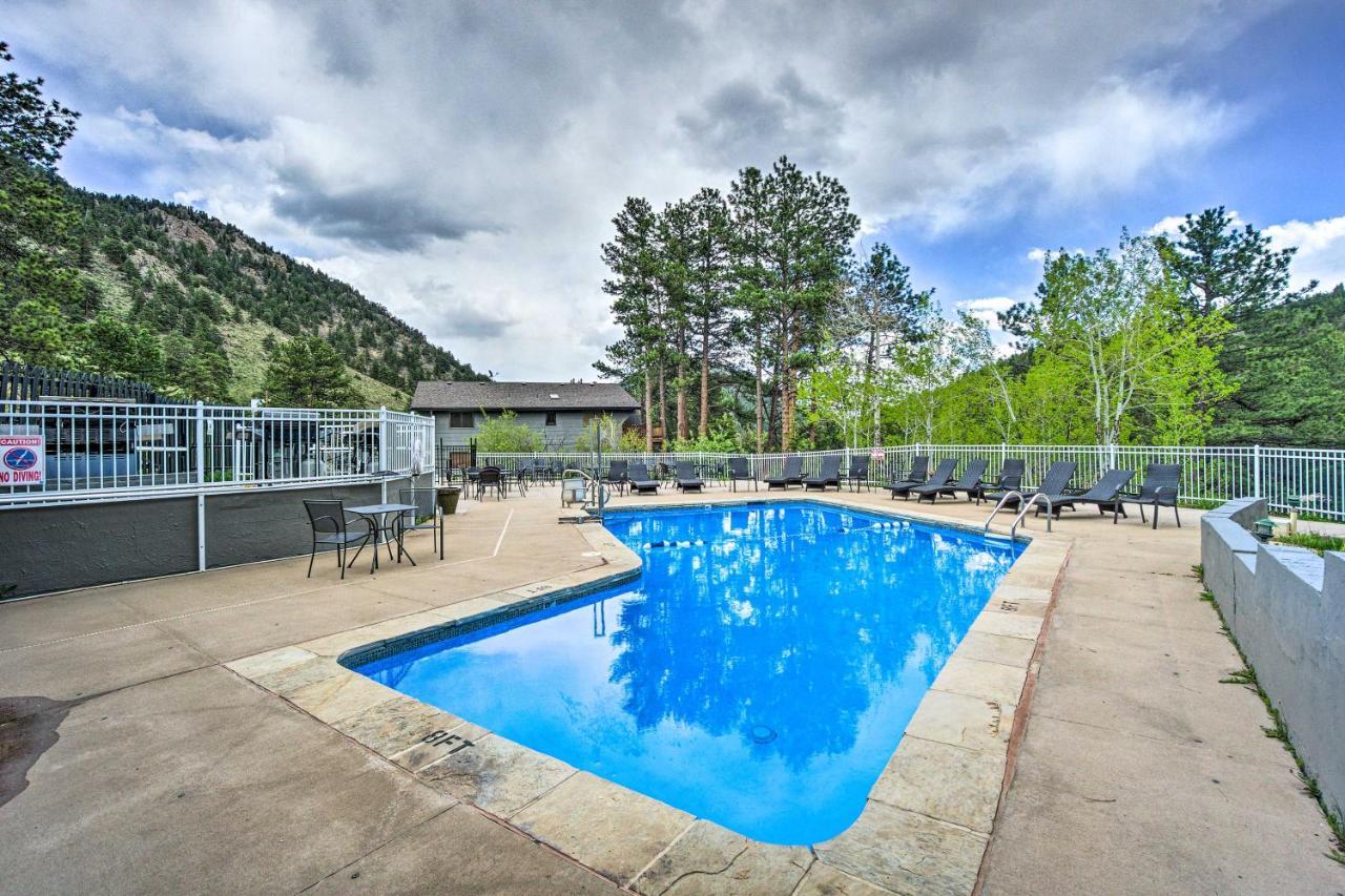 Estes Park Condo Rental Balcony With River Views! Exterior photo
